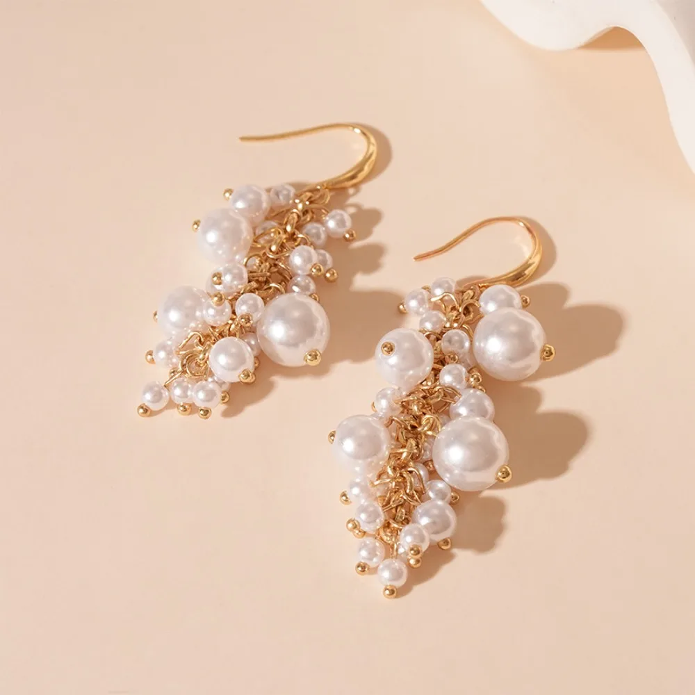 Retro Luxury Baroque Imitation Pearl Grape Cluster Tassels Dangle Earrings for Women Fashion Daily Party Wedding Bridal Jewelry