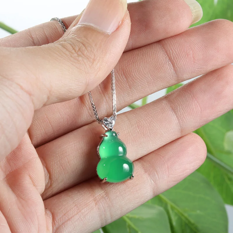 

S925 Sterling Silver Necklace Natural Green Chalcedony Agate Gourd Pendant Clavicle Chain New Style Wom