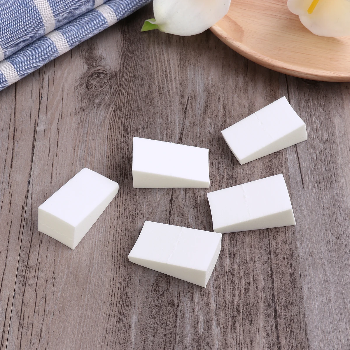 24Pcs Facial Puff for Makeup Premium Triangular Shape Reaches All Face Areas Washable Reusable Beauty Sponge for Smooth