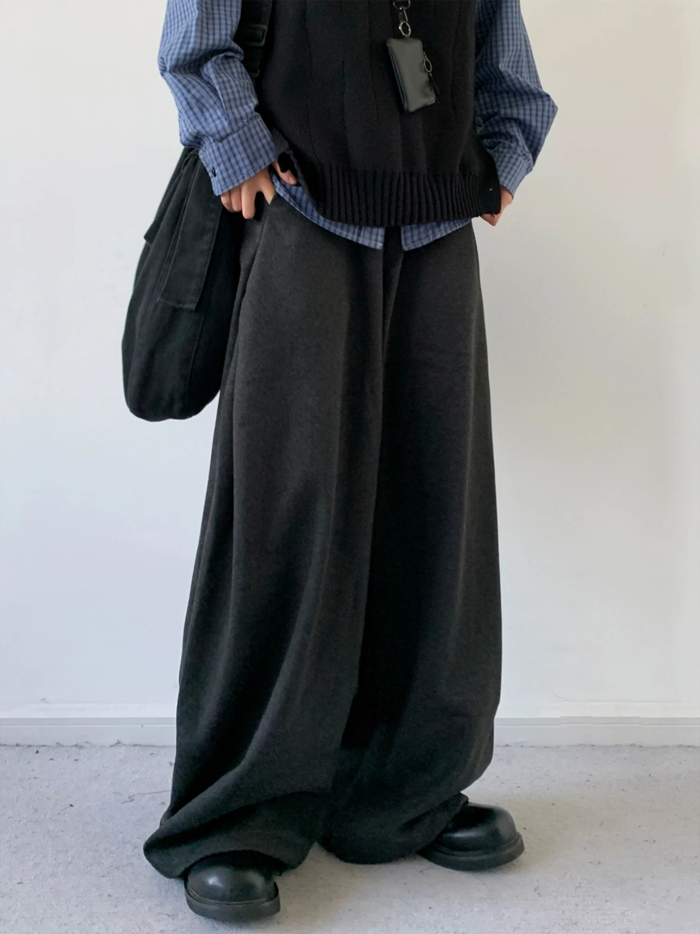 

Ретро осень-зима мужские широкие повседневные брюки шерстяные брюки свободные однотонные драпированные ножи длинные брюки модные