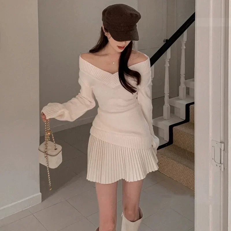 Korean Dongdaemun Spring Summer New Style V-neck Solid Color Sweater Long Sleeve Women's Knitted Wear Slim Fit Personality