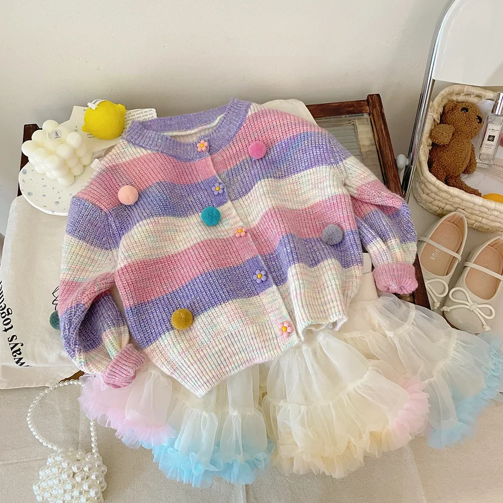 

2023 Autumn New Children's Wear Korean Edition Rainbow Bar Cute Sweet Ball Pullover Girl's Top Cardigan