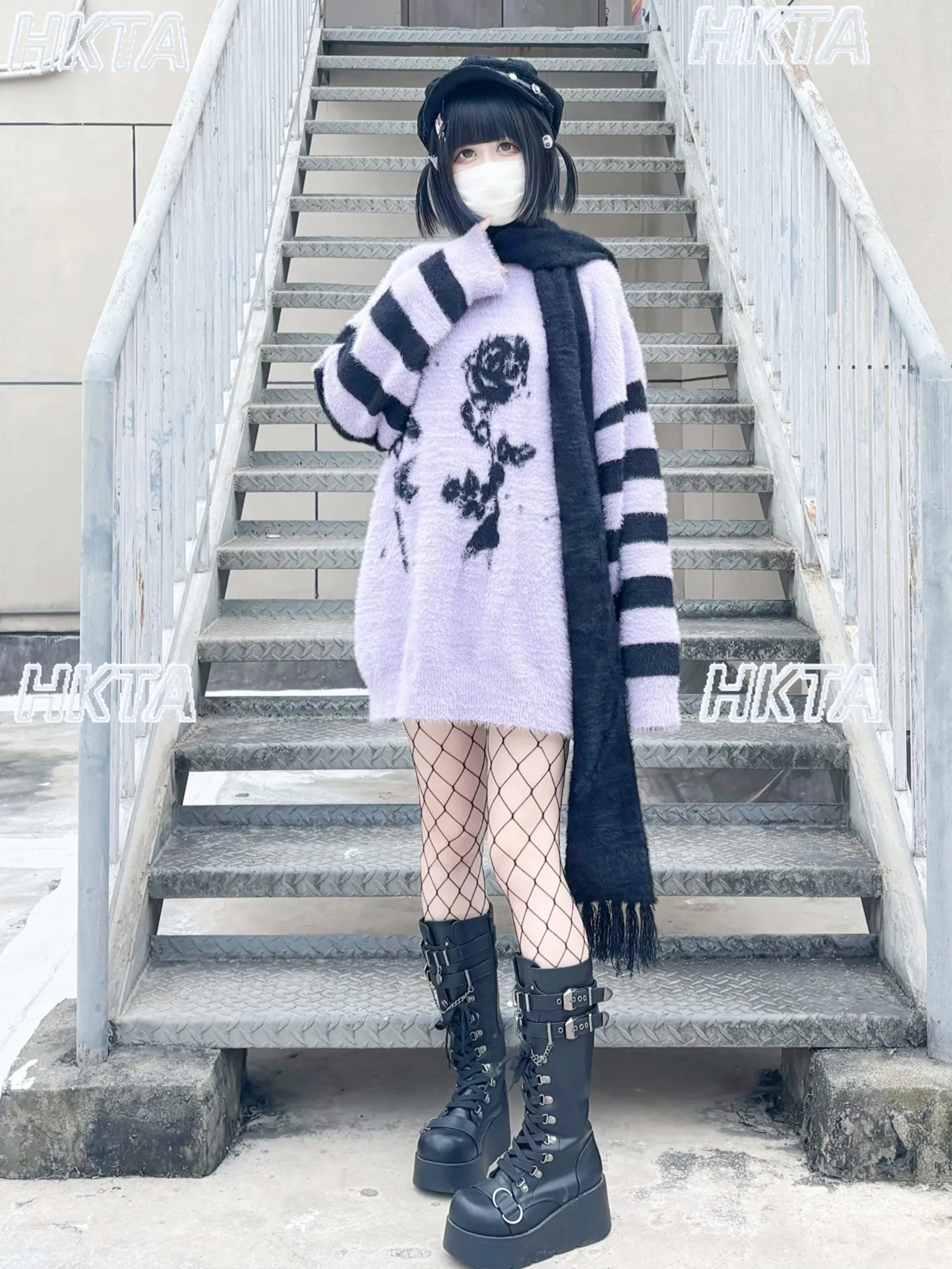 パンクロックゴス模造ミンクストライプニットセータートップ冬ルーズカジュアル多用途クルーネック長袖プルオーバー女性