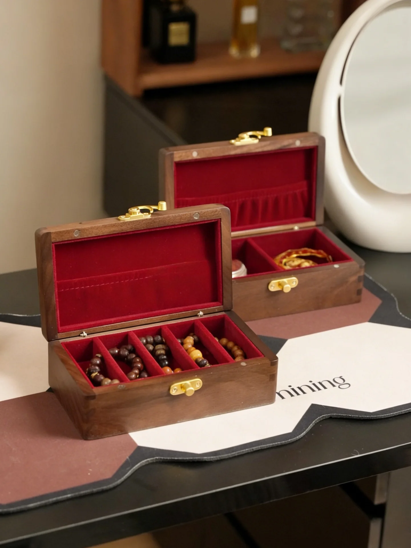 

Вместительная шкатулка из палисандра для бусин, браслетов и нефритовых украшений, с деревянной крышкой, пылезащитная, ручной работы