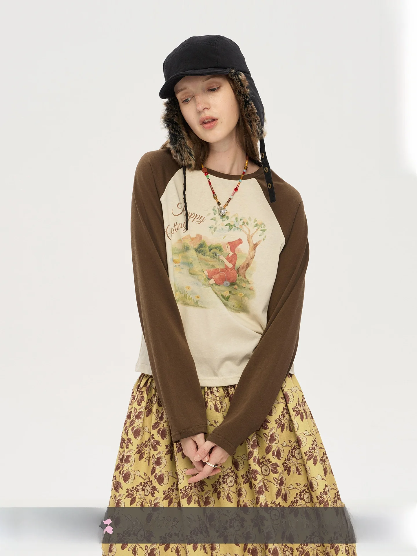 

Hand-Painted Contrast Color Long Sve T-irt Casual Loose Fit Knitted Cotton Joyful Farmhouse Cottage Print Top for Women