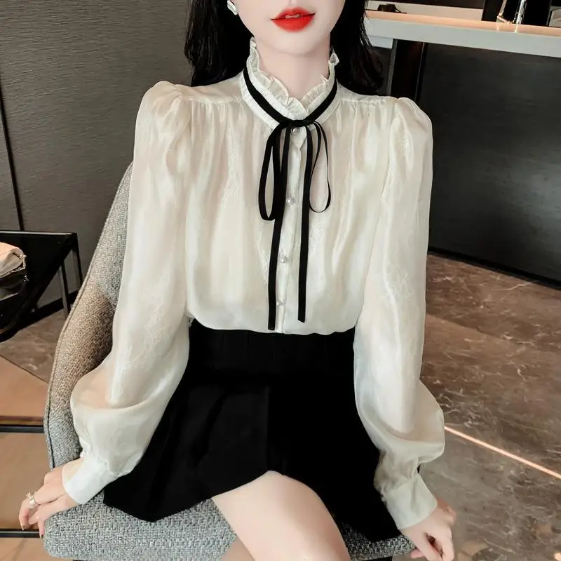 Com arco camisas e blusas para mulheres casual juventude elegante 2025 novidade de alta qualidade simples barato elegante gola peplum mulher topo