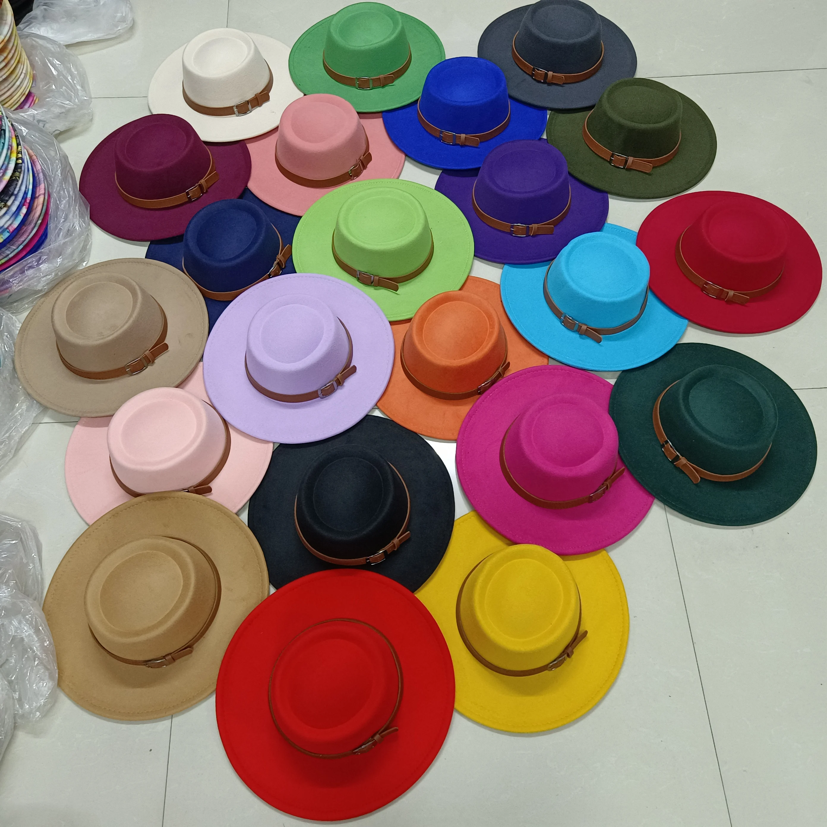 2022 Winter Hat Belt Accessories Round Convex Flat Top Fashion Felt Hat Jazz Hat Fedora gorras Wholesale