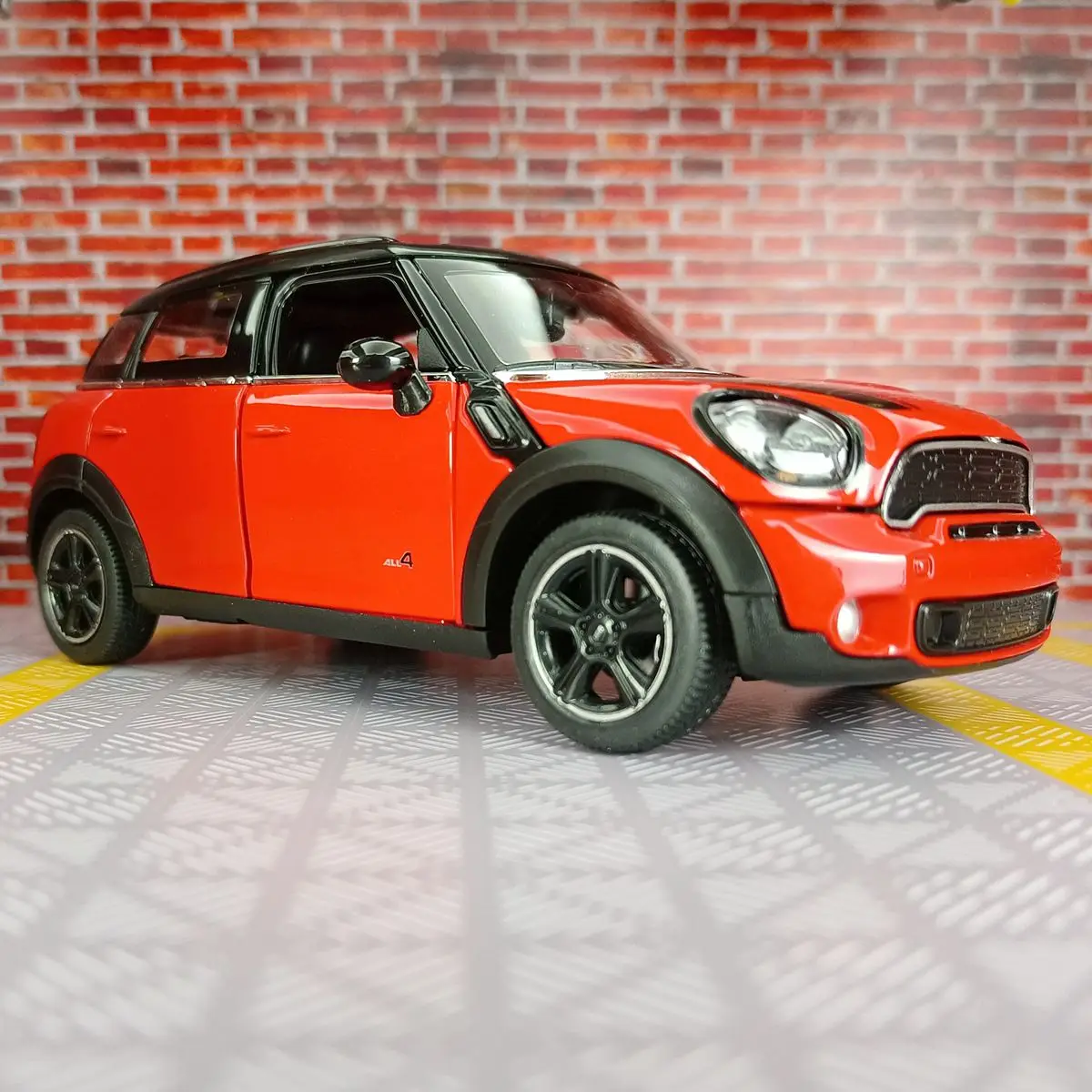rastar 1:24 BMW mini cooper s countryman Simulation static alloy car model metal ornaments adult gifts children\'s toys