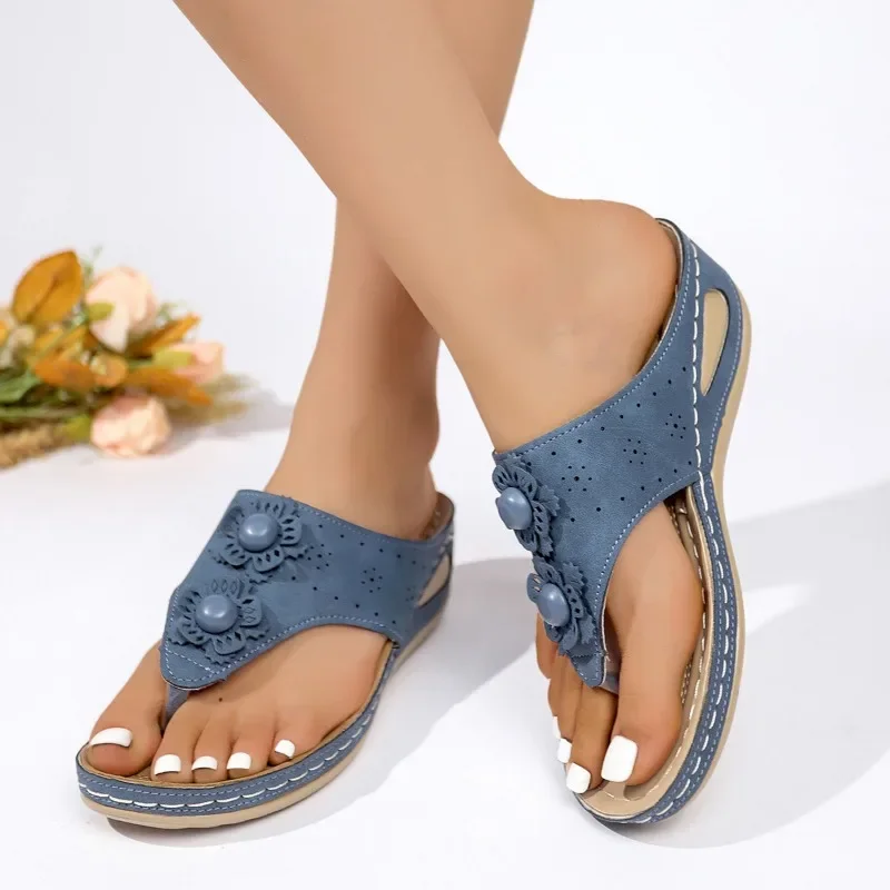 Summer Hot Selling Solid Color Thong Women's Slippers Large Size Casual Flower Decorated Wedge Heel Roman Women's Slippers