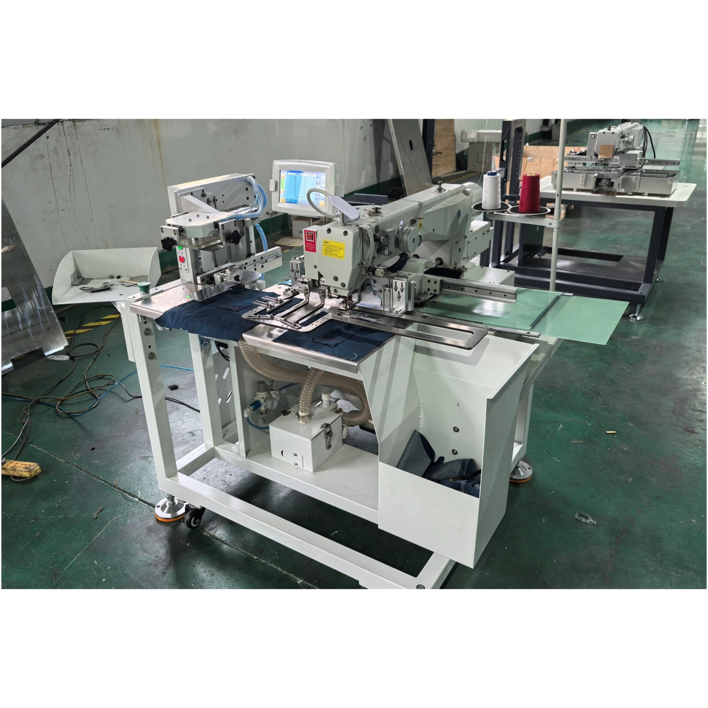 BT-1015TD  Automatic Small Coin Pocket Setter Attaching Programmable Flat-Bed Metal Single Needle Lock Stitch Motor Core