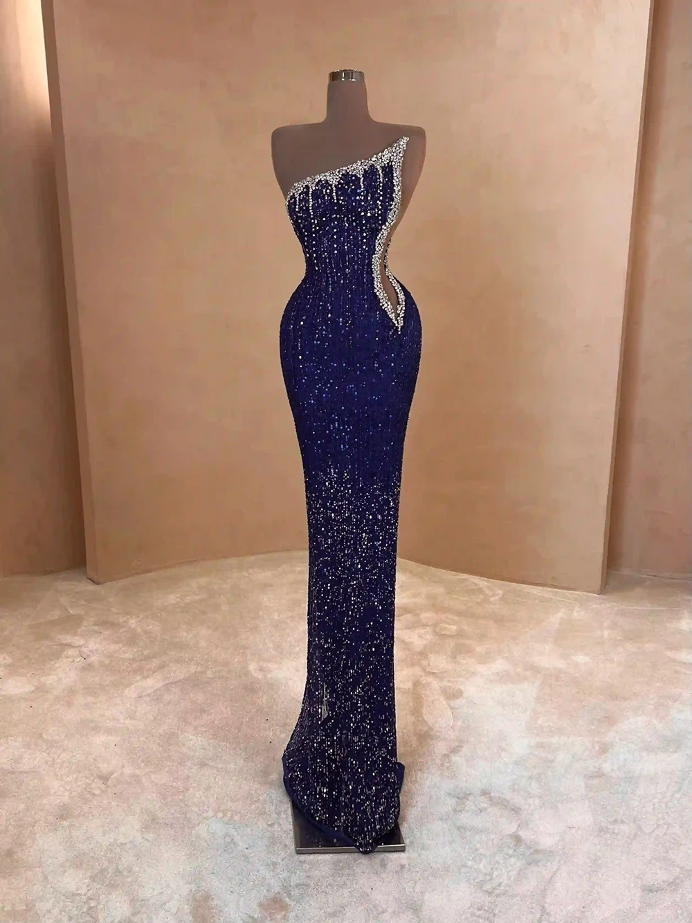 Robe de bal sirène de luxe pour femmes africaines, personnalisée, sans bretelles, col perlé, Robe de soirée de réception, Robe de célébrité