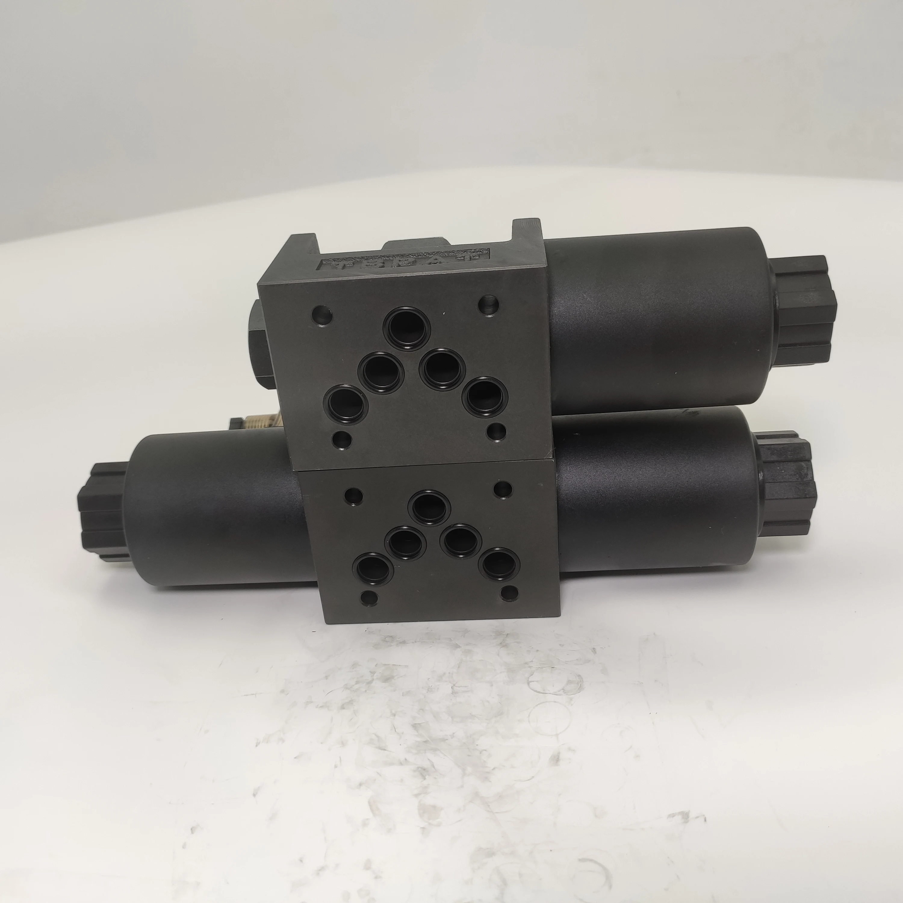 DSG-01 DSG-03 Series Directional Control Valve Hydraulic Solenoid Valve DSG-03-2D24-50 DSG-01-2B2A-D24-60207