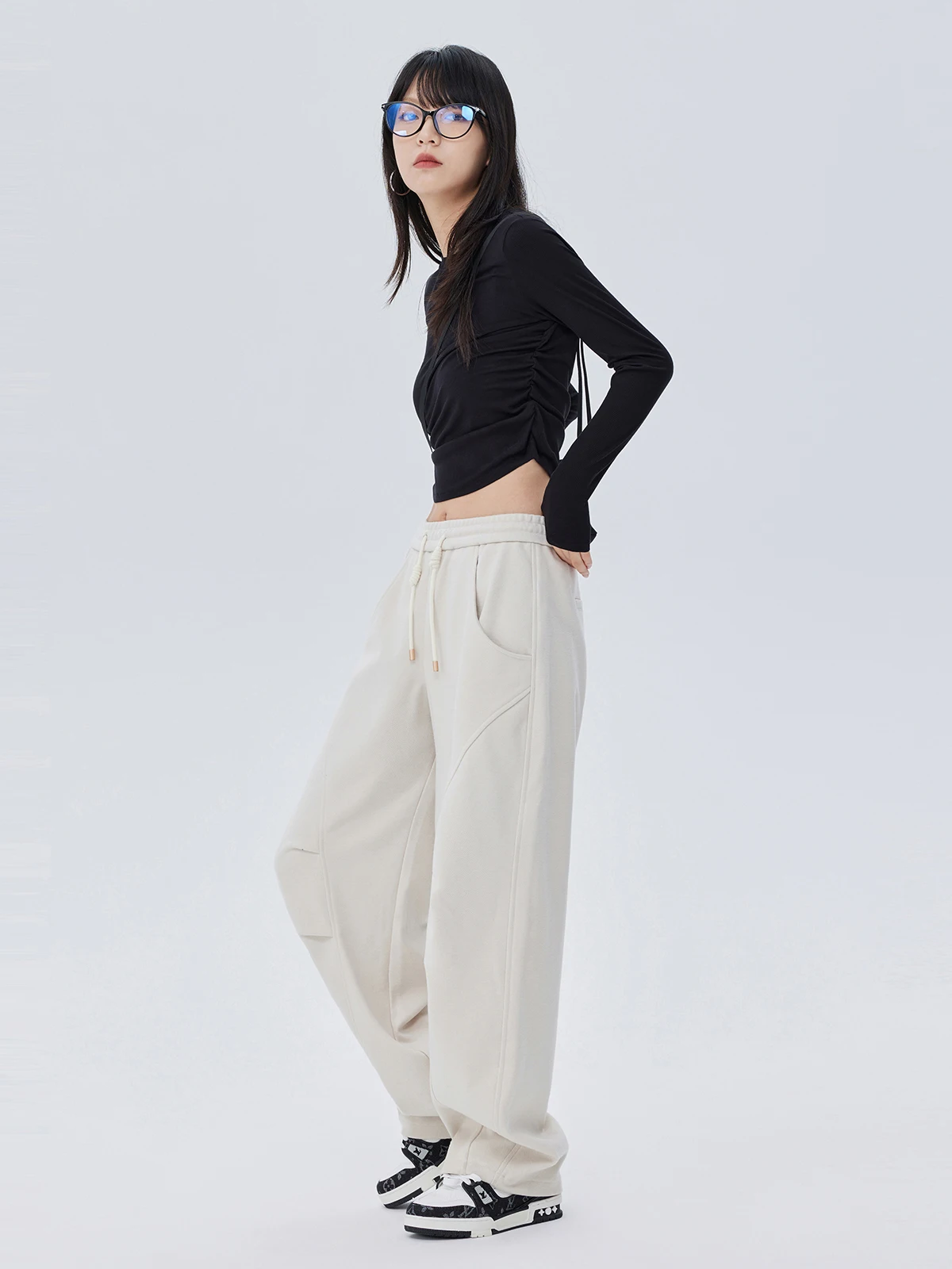 Spring and Autumn new women's pants, high waisted straight leg slim fit jeans, commuting casual pants