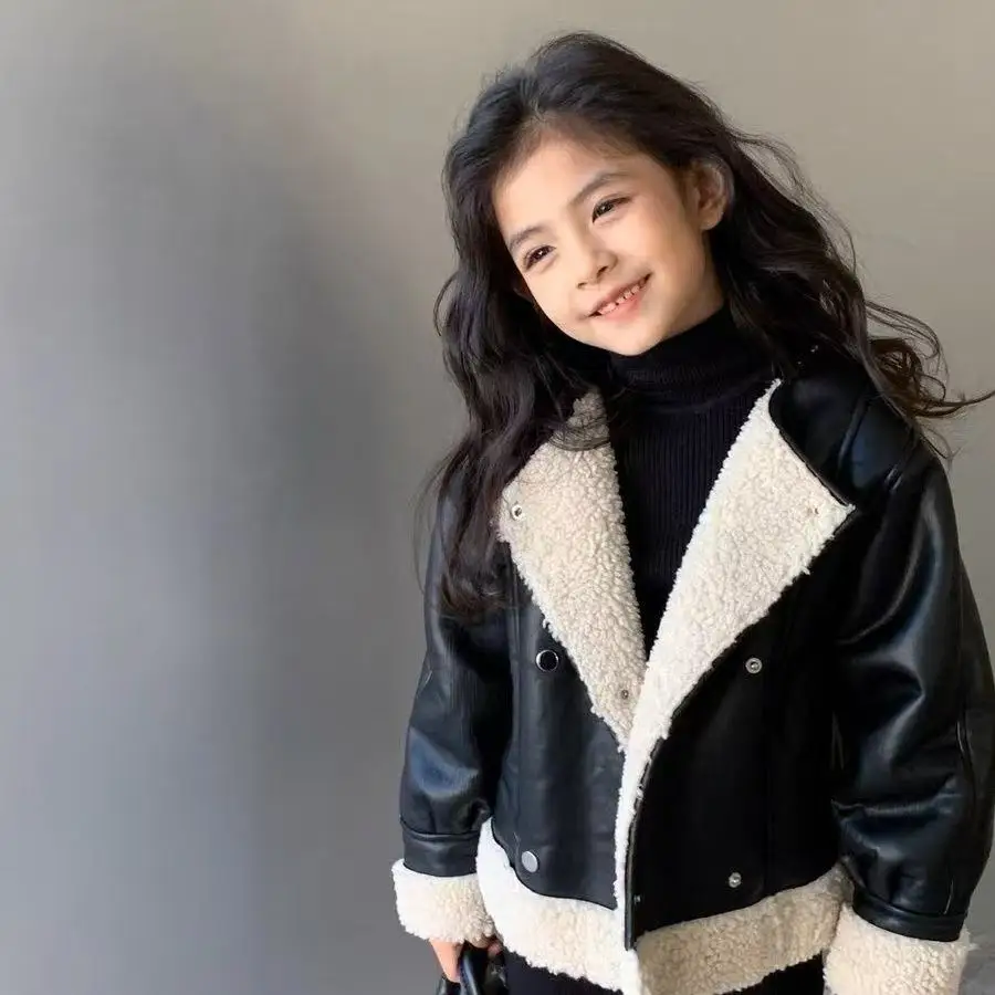 

Girls' Winter Leather Jacket 2025 New Korean Edition Handsome Thick Fur Integrated Jacket Top for Boys and Girls