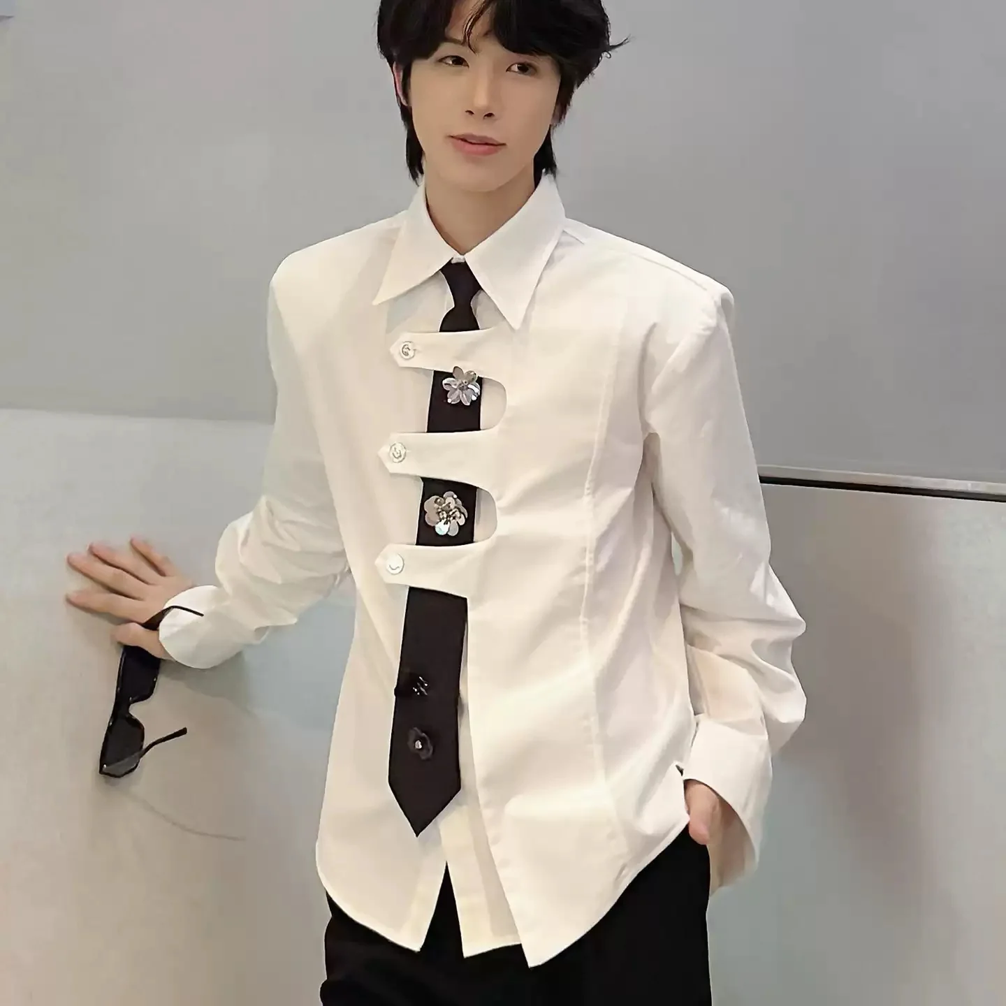 

Long Sleeve Shirts For Man Niche Deconstruction Design High Quality Luxury Style Fashionable Handsome Flower Neck Tie Shirts
