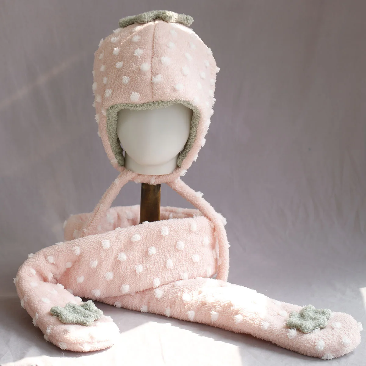 2025 신상 Y2K 패션 가을 겨울 따뜻한 스카프와 모자 일체형 여성 민족 스타일 프린지 귀마개 니트 모자