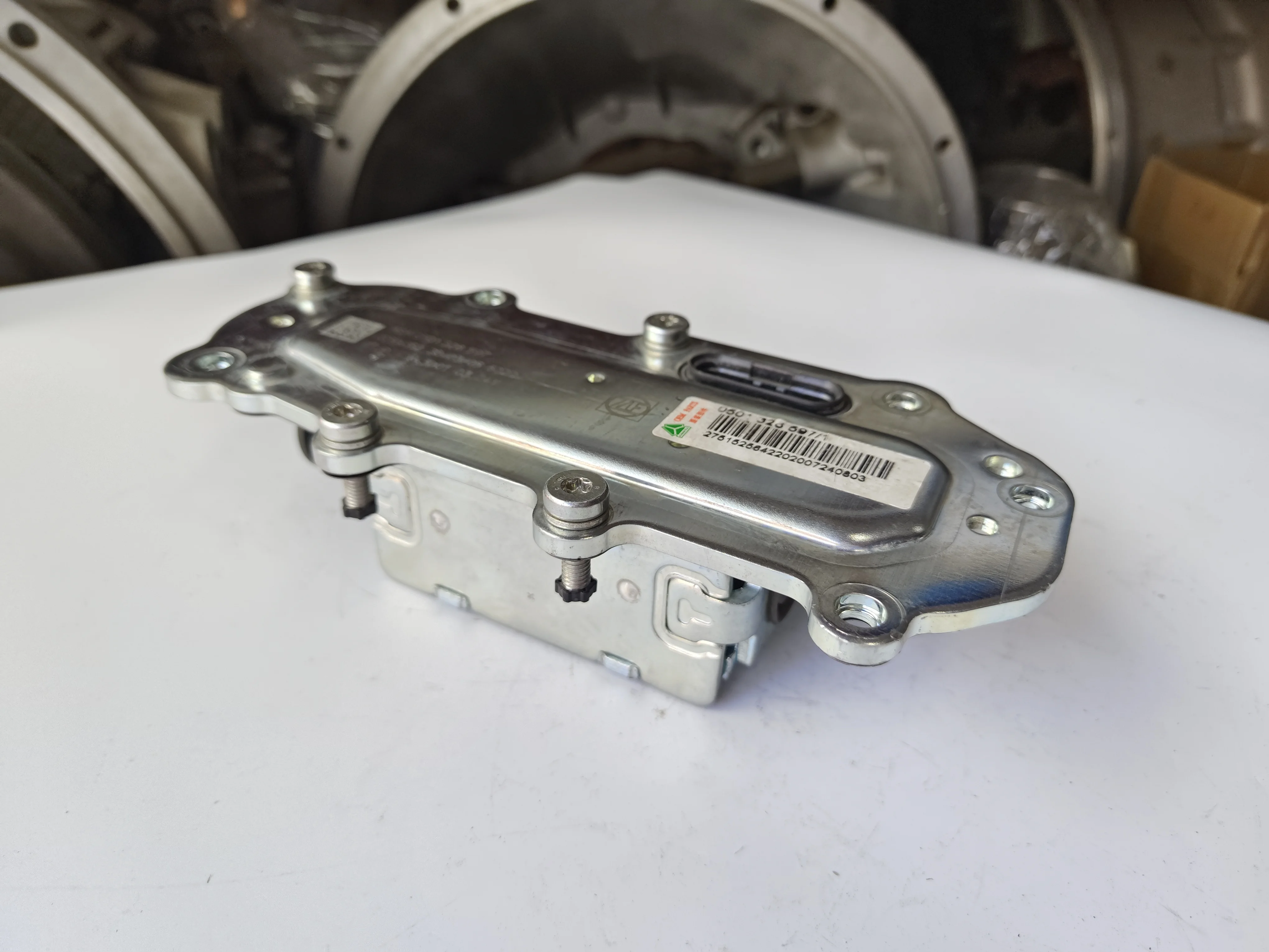 TLF قضيب التحكم في ناقل الحركة المؤازرة 0501.328.597 0501.301.353 S-Way Shift Actuator Select Actuator #4