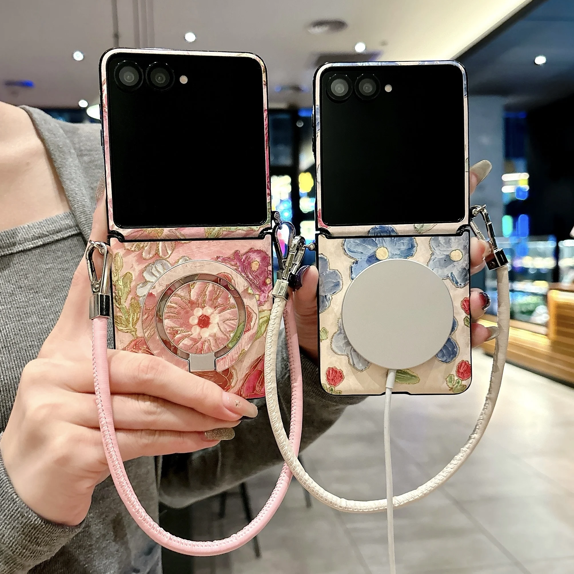 

Back Cover For Samsung Galaxy Z Flip 7 6 5 4 Case Gold Stamping Oil Painting Magnetic Attraction Bracket Hand Straps Rope Cover