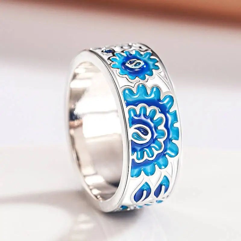 Huitan Damen-Ring im frischen Stil, blaues Blumen-Design, besondere Mode, Party, Alltag, Accessoires, silberfarbenes Metall, vielseitiger Schmuck