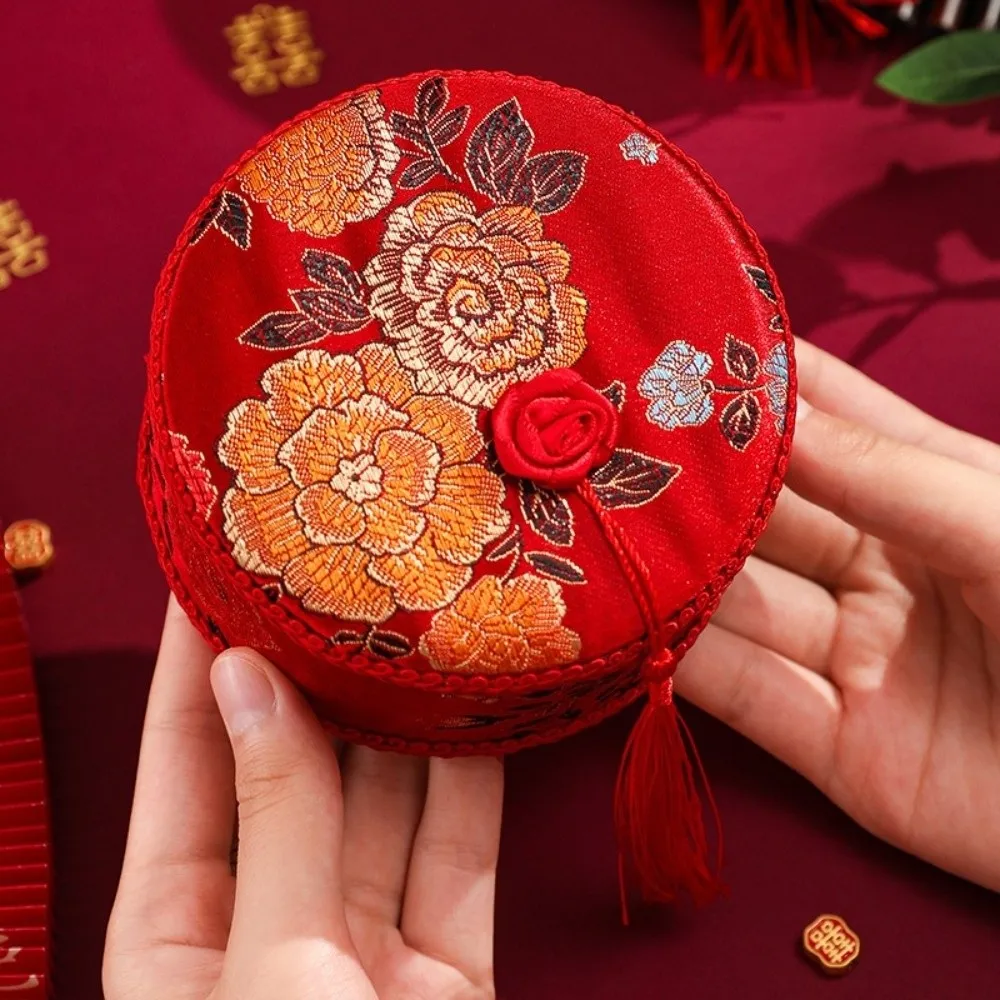 

Traditional Wedding Needle Thread Box Portable Hand Sewing Needles Needle Thread Kit Handcrafted Threads Home Sewing Box