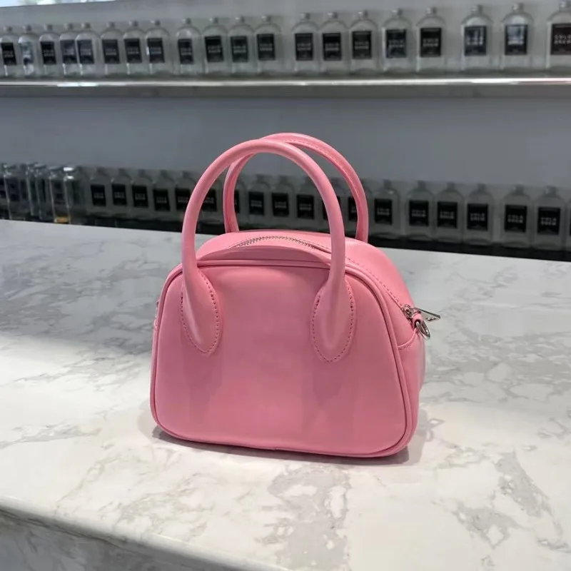 

Korean Niche All-match Commuter Small Square Women Pack Luxury Glossy Leather Simple Zipper Design Handbag Portable Korean Bags