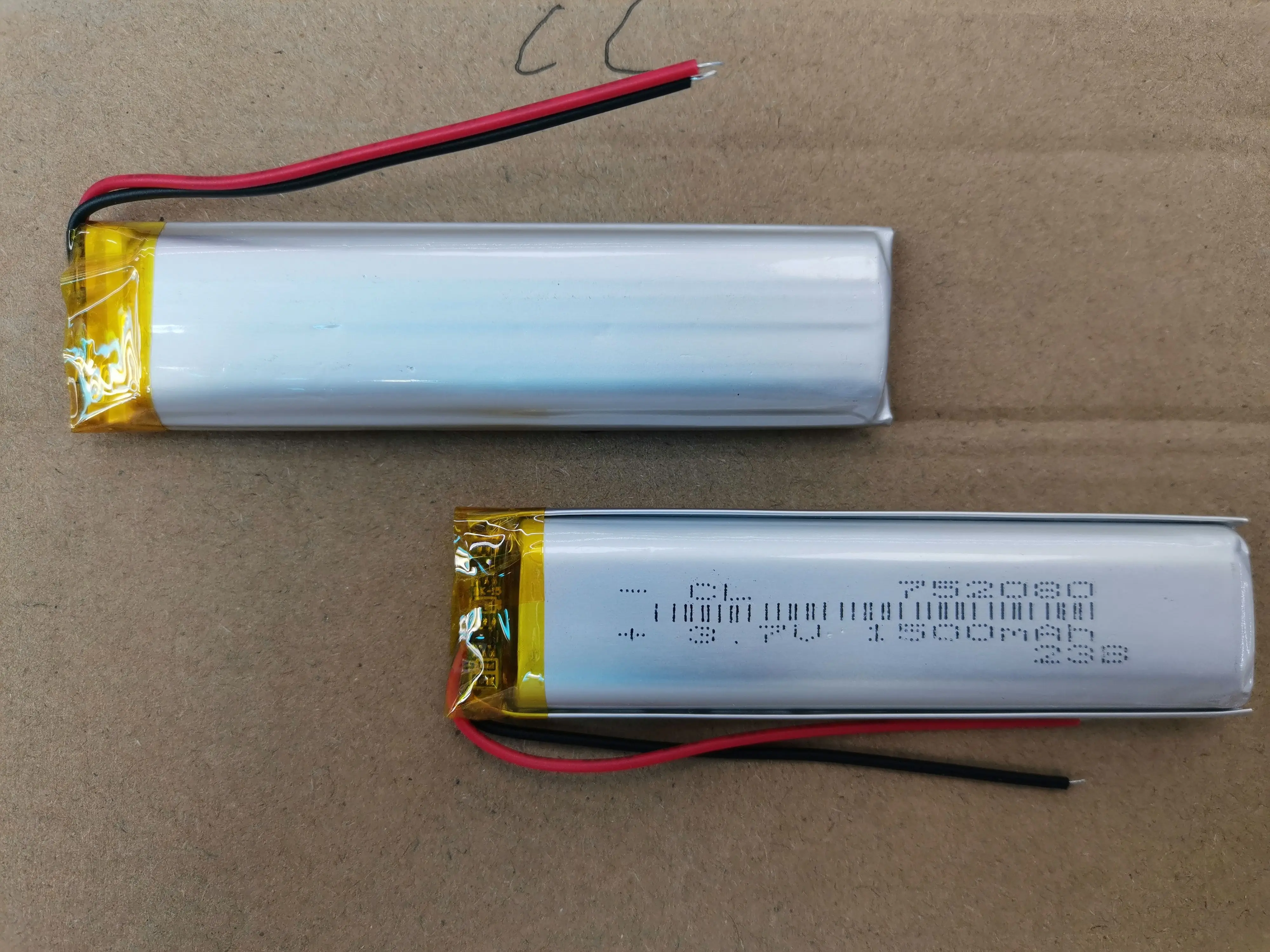 3.7V 2 wires 752080 752080P 1500mah lithium battery with protection board , used for bluetooth MP4 1pcs/lot