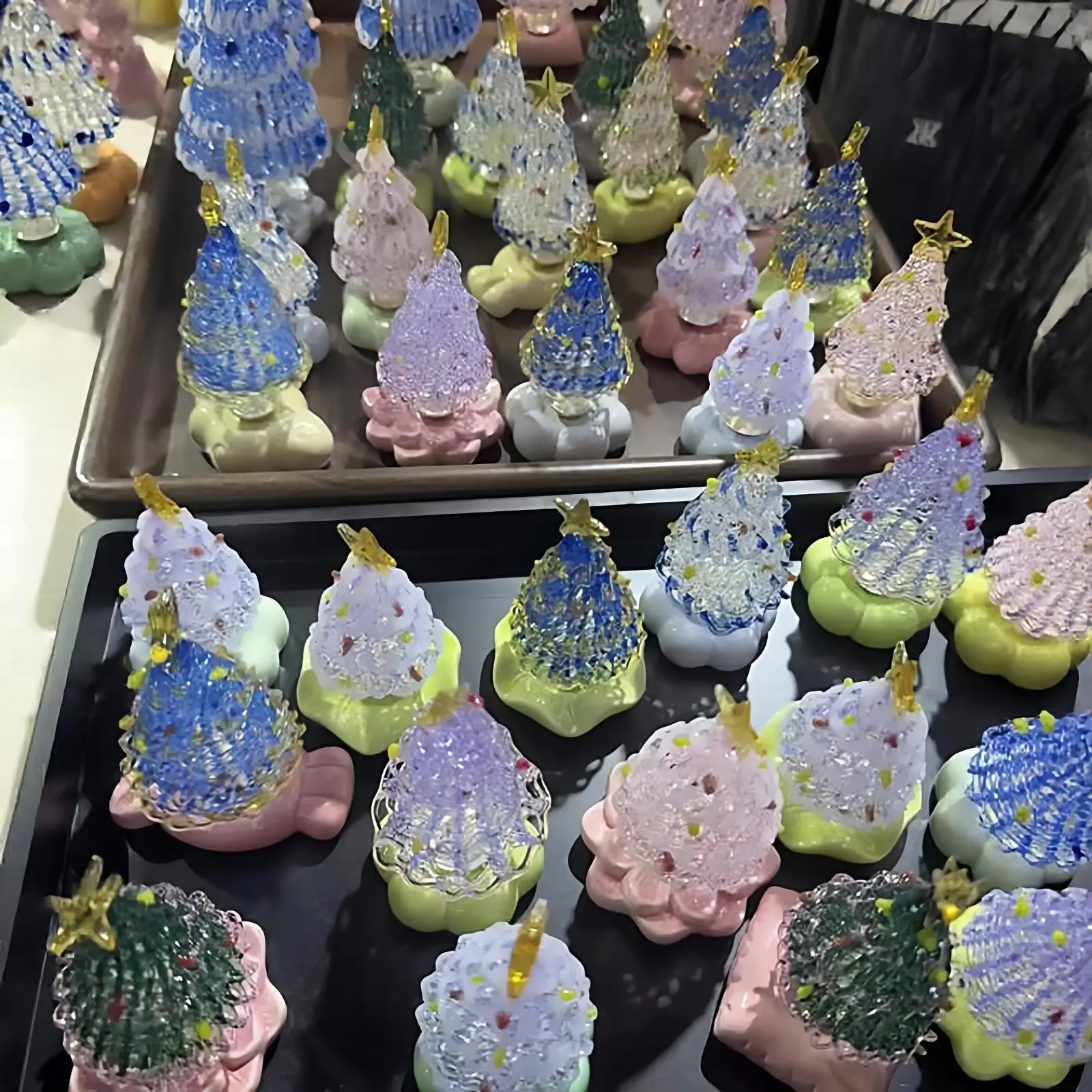 زينة شجرة عيد الميلاد السيراميكية المصنوعة يدويًا، زخرفة زجاجية كهدية لأفضل صديق، بأسلوب جينغدتشن، دوارة بلمسة نهائية غير لامعة #4