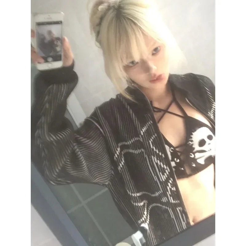 Deeptown Y2k Harajuku damskie rozpinane swetry Vintage gotycki Kint Grunge koreańska moda Oversized jesień Streetwear