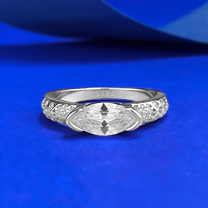 

CKT New S925 Sterling Silver Inlaid 5 * 10mm Marquise Cut Moissanite Personalized Rings for Women, Simple Daily Ins Style