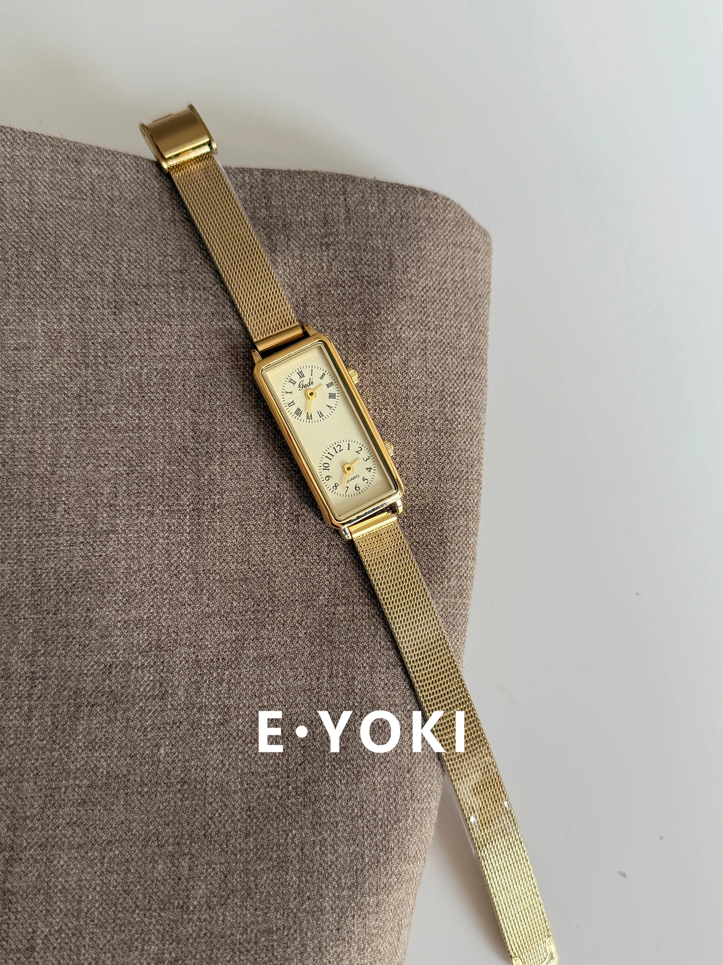 2025 Luxury Women's Watch Gold Dual Time Rectangular Dial Ladies' Vintage-Inspired Premium Quartz Stainless Steel Watch Gift