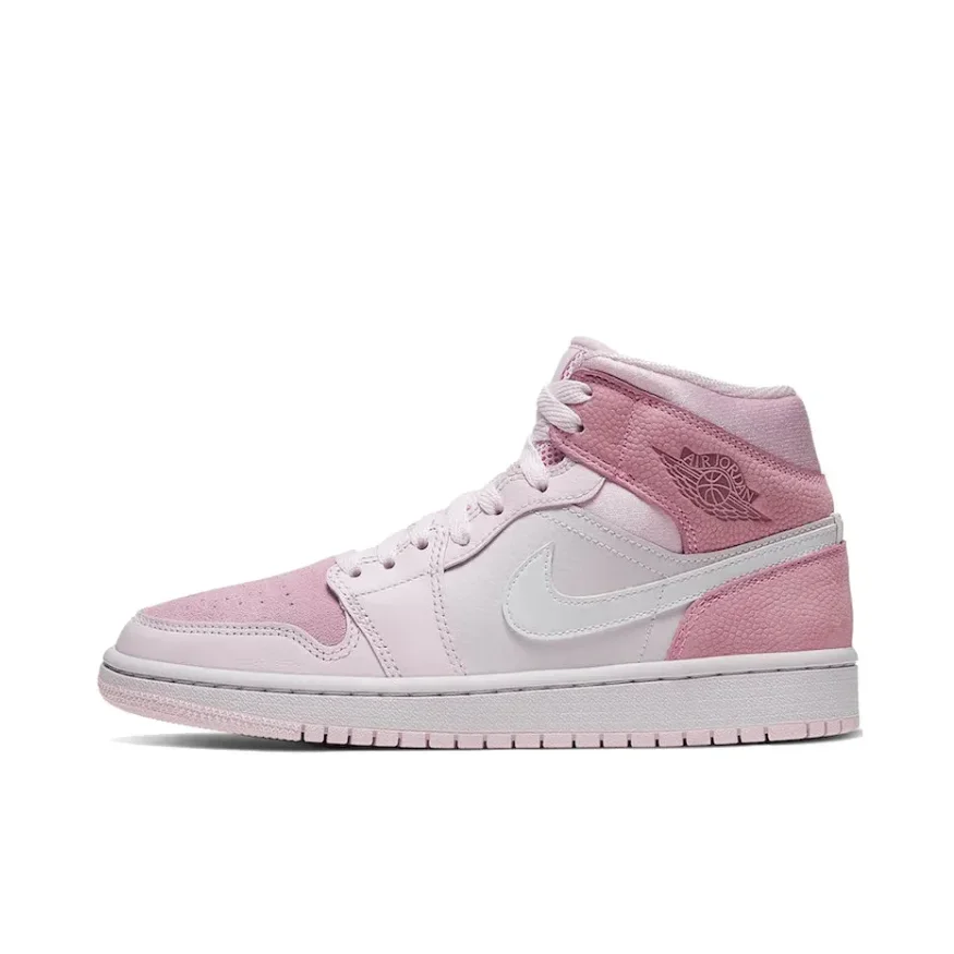 Nike Air Jordan 1 Men's and women's models comfortable hundred with the trend of mid-top board shoes pink