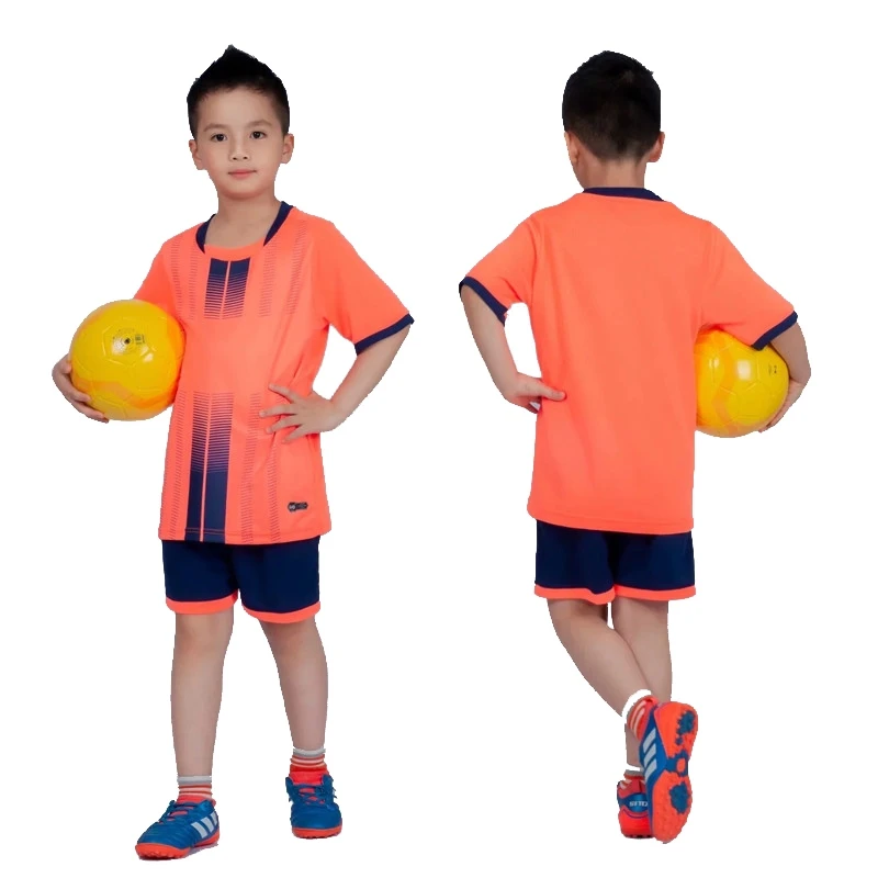 Custom Kids Football Uniforms Boys Girl Soccer Jerseys Custom Child Soccer Jersey Set Sportswear T-shirt Sports Suit with Socks