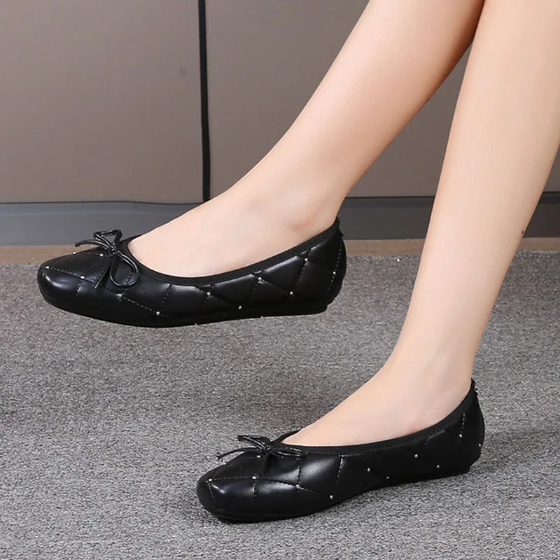 Frauen Ballerinas Mode Nieten Plaid Leder Casual Schuhe Elegante Karree Bogen Pumpen Weiche Dame Arbeit Schuhe Slip-on loafers