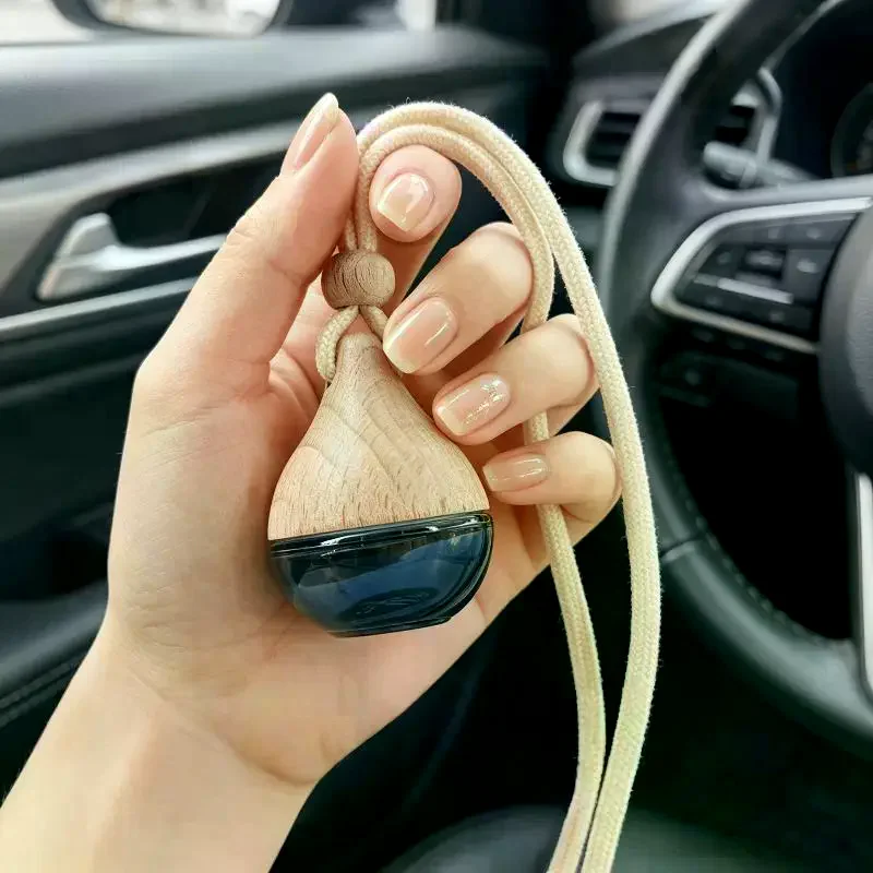 1Pcs Refillable Essential Oil Diffuser 6ML Empty Car Air Freshener Pendant Glass Bottle With Wooden Caps