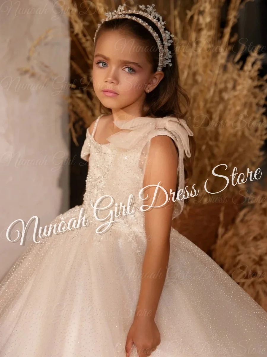 Abiti da ragazza di fiori per matrimonio con fiocco con paillettes brillanti Abiti con applicazioni in pizzo per servizio fotografico Abiti da prima comunione personalizzati