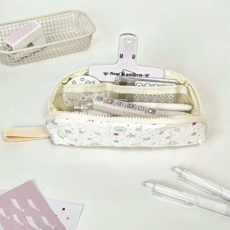 Ästhetisches, mit Punkten versehenes, tragbares Stifteetui im koreanischen Stil, großes Fassungsvermögen, ideal als Schreibwaren-Organizer für Schüler. – Detail 6