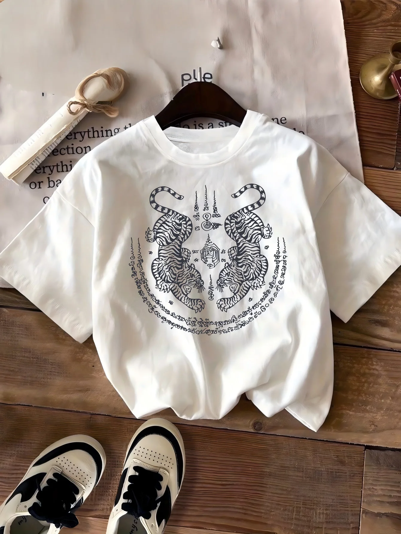 Thai Tattoo Tiger T Shirt Sacred Geometry Graphic Tee Retro Harajuku Streetwear Top Casual Loose Fit Unisex Summer Tshirt Men