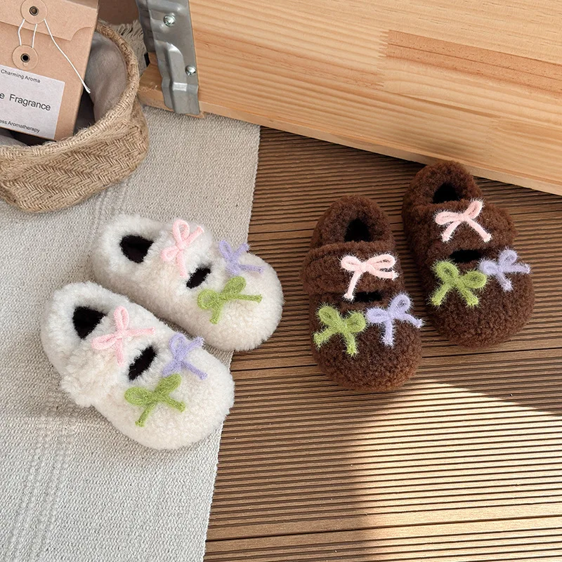 

Детская милая плюшевая обувь для девочек, зима 2021, новая модная нескользящая универсальная обувь принцессы в корейском стиле с мягкой подошвой