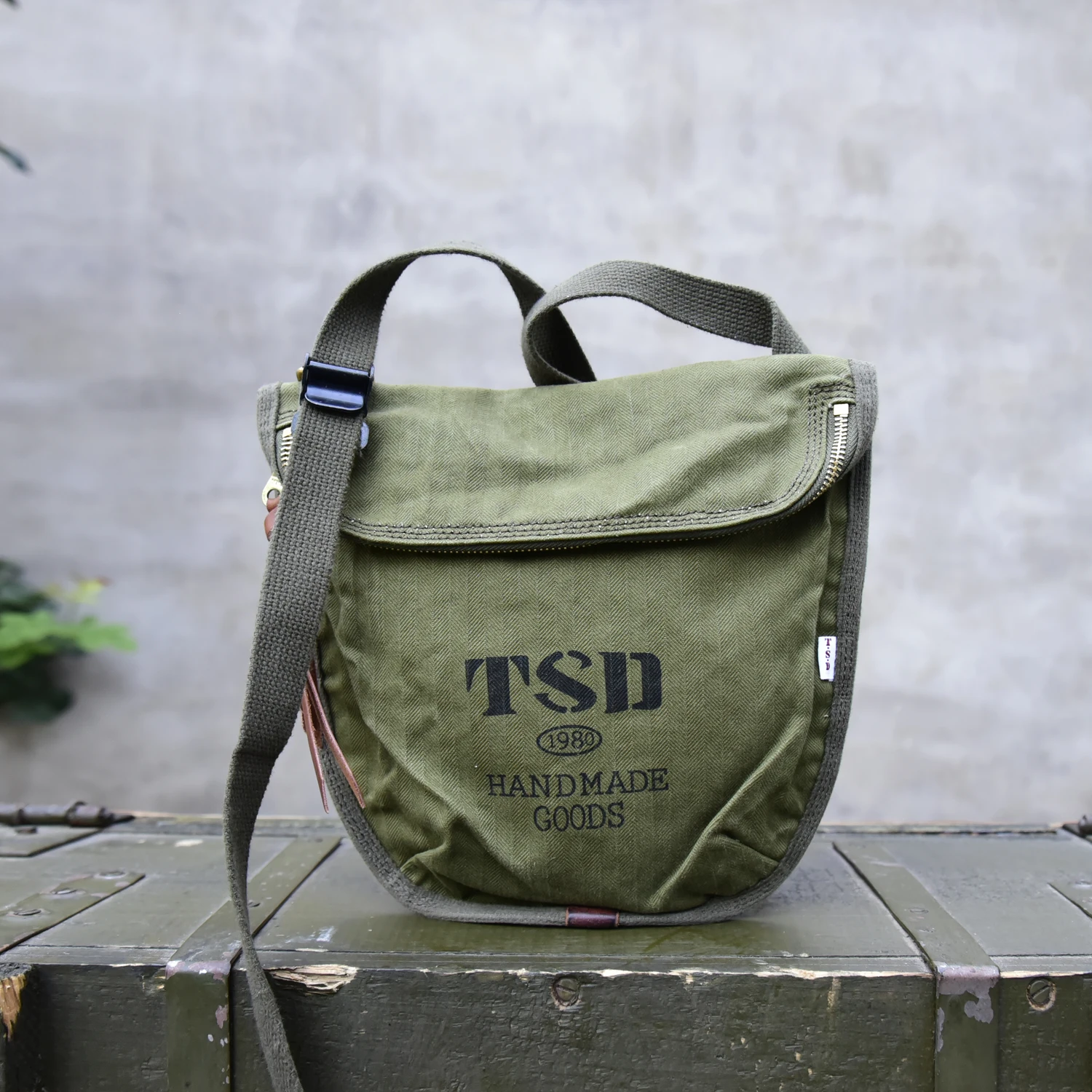 bolso-de-lona-uesa-para-hombre-bandolera-informal-con-diseno-de-herrentas-bolso-de-hombro-individual-para-ocio-estilo