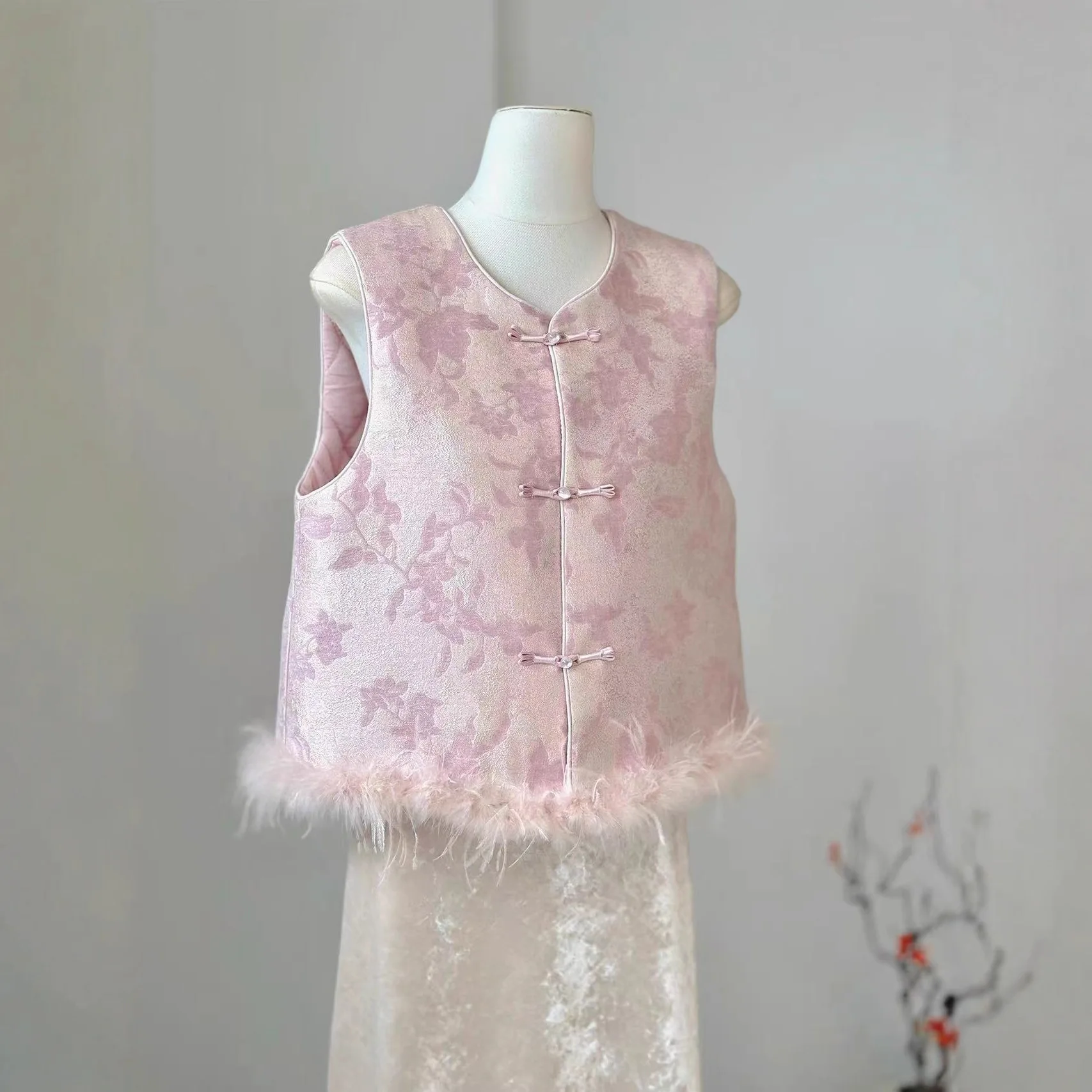 

New Chinese Style Women's Clothing Autumn and Winter Jacquard Wool Vest Top Coat