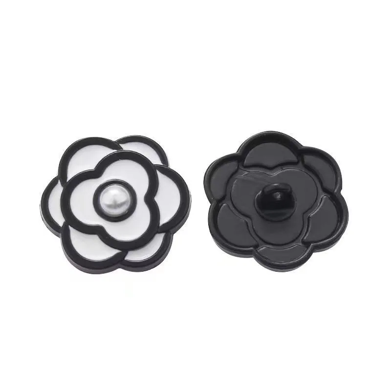 6PCS/Lot High-grade Pearl Small Fragrant Cashmere Coat Buckle Retro Metal Flower Decoration Button