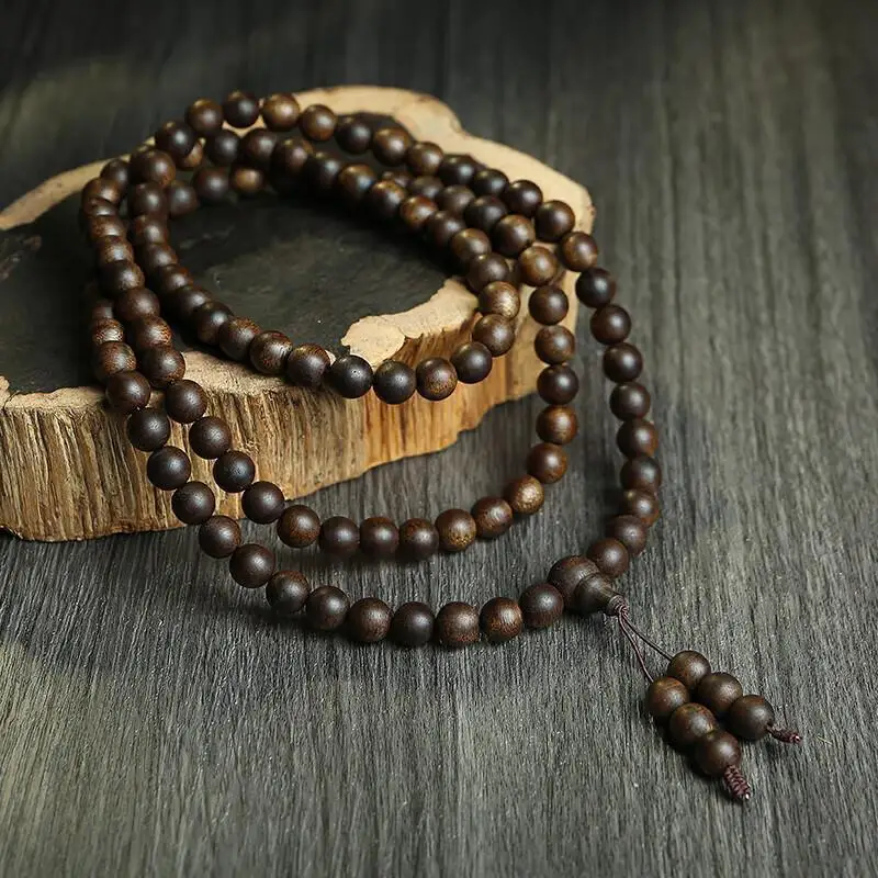 

Vietnam Nha Trang Yingge Green Chess Nan Agarwood Buddha Beads Bracelet 108 Prayer Beads Natural Agarwood Bracelet