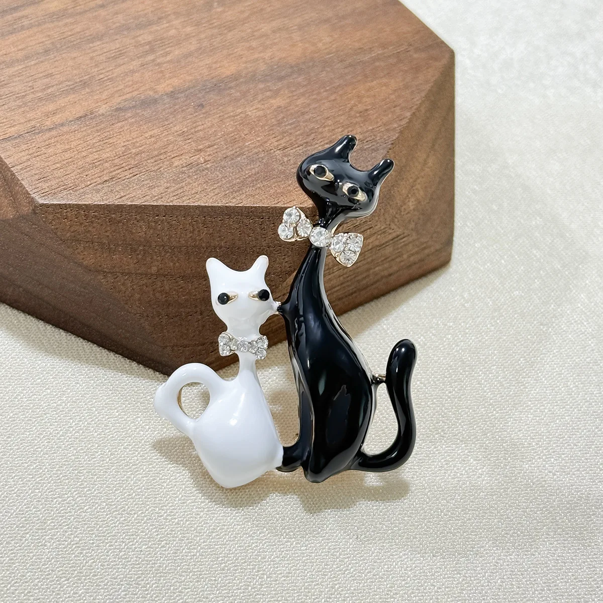 Cute White and Black Enamel Cat Brooches for Women Unisex Animal Combo Pins Office Party Casual Accessories Gifts