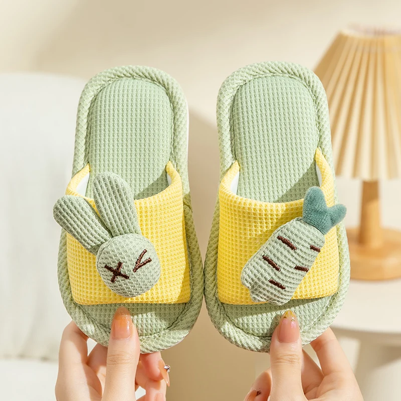 Children's linen slippers Candy slippers cute cartoon girl slippers Soft soles non-slip boy slippers Spring and autumn slippers