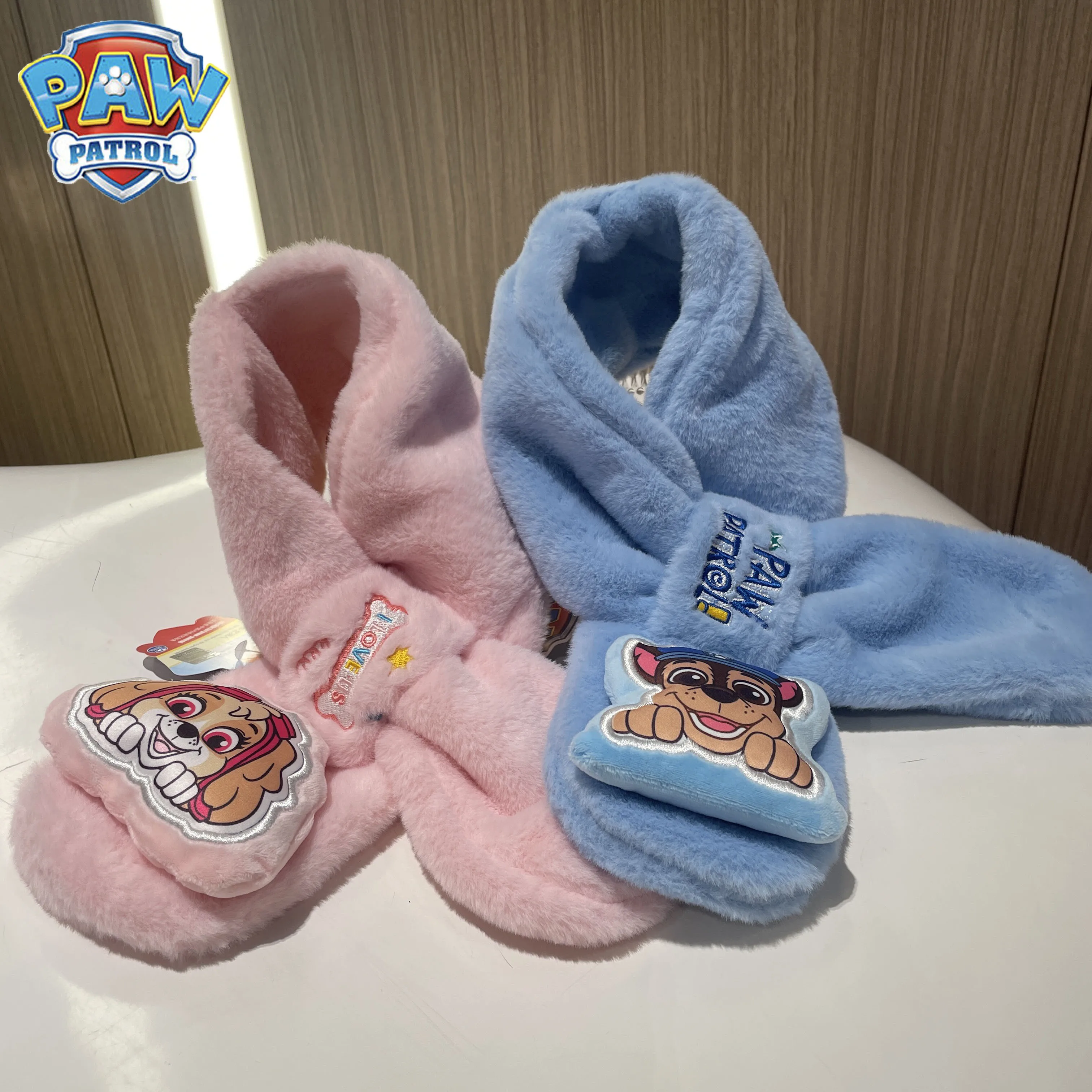 100% echte Paw Patrol verdicken Kreuz Kragen Schal Kinder Mädchen Handschuh warme Winter Schalldämpfer Pelz Plüsch süße Schal Schals hohe Qualität