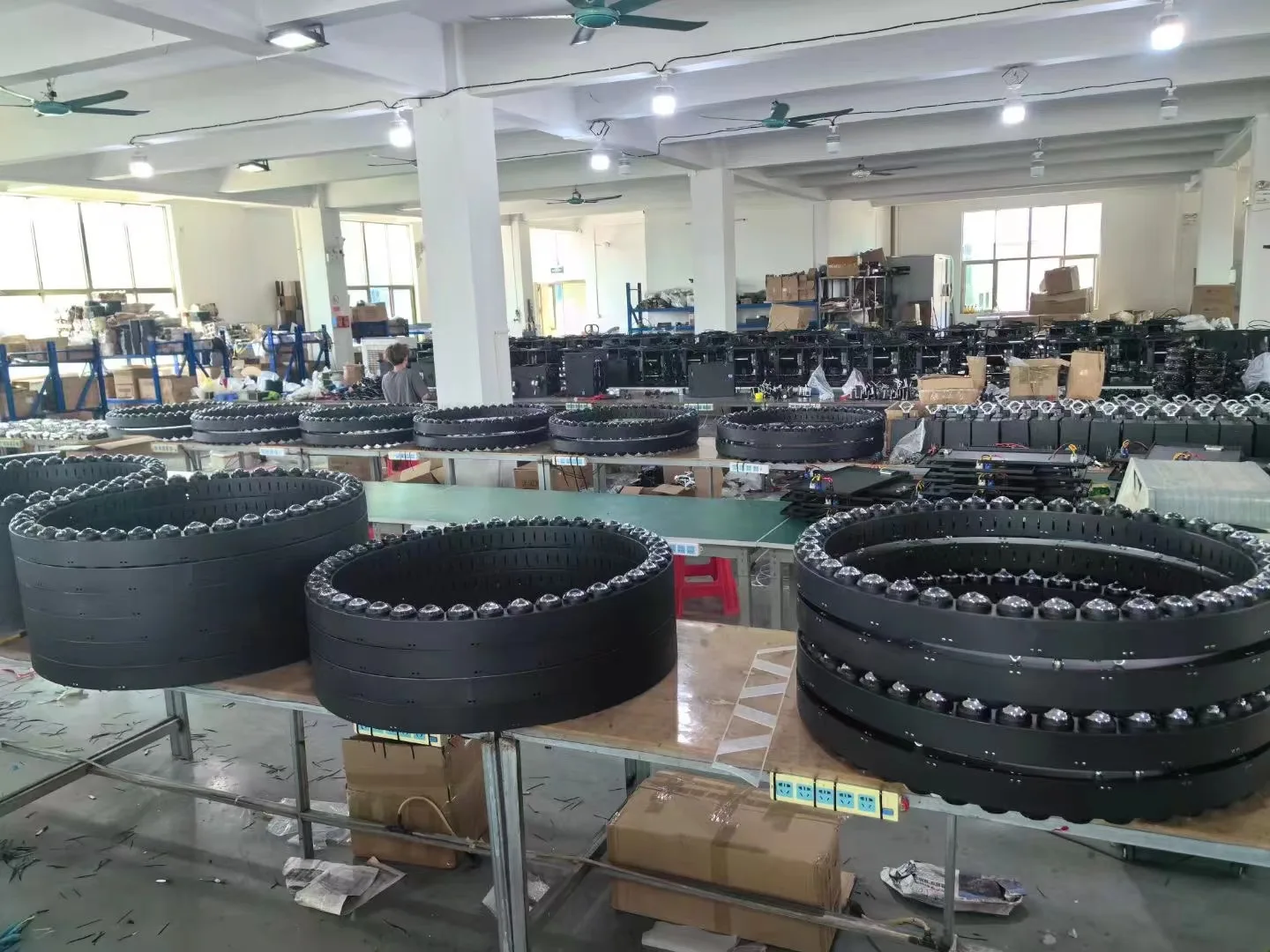 Kinetic Beam Ring DMX Winch Stage Kinetic Led Lifting Beam Led Circle Ring Light for Nightclub Party Disco