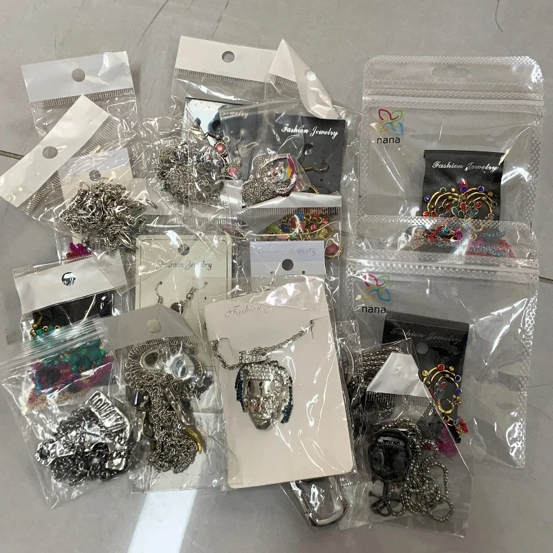 مجموعة أقراط قلادة عتيقة نمط ريترو سحر كلاسيكي مثالي للمناسبات الرسمية وغير الرسمية 1 قطعة 10 قطعة 30 قطعة 50 قطعة