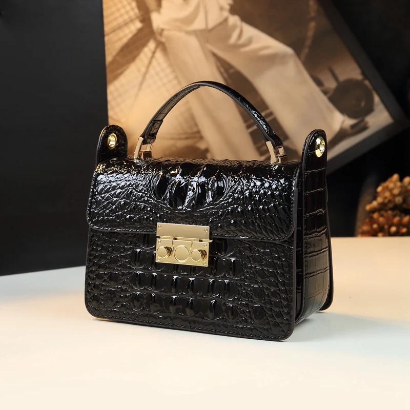 Crocodile pattern women\'s bag 2024 new fashionable and high-end handbag for middle-aged women