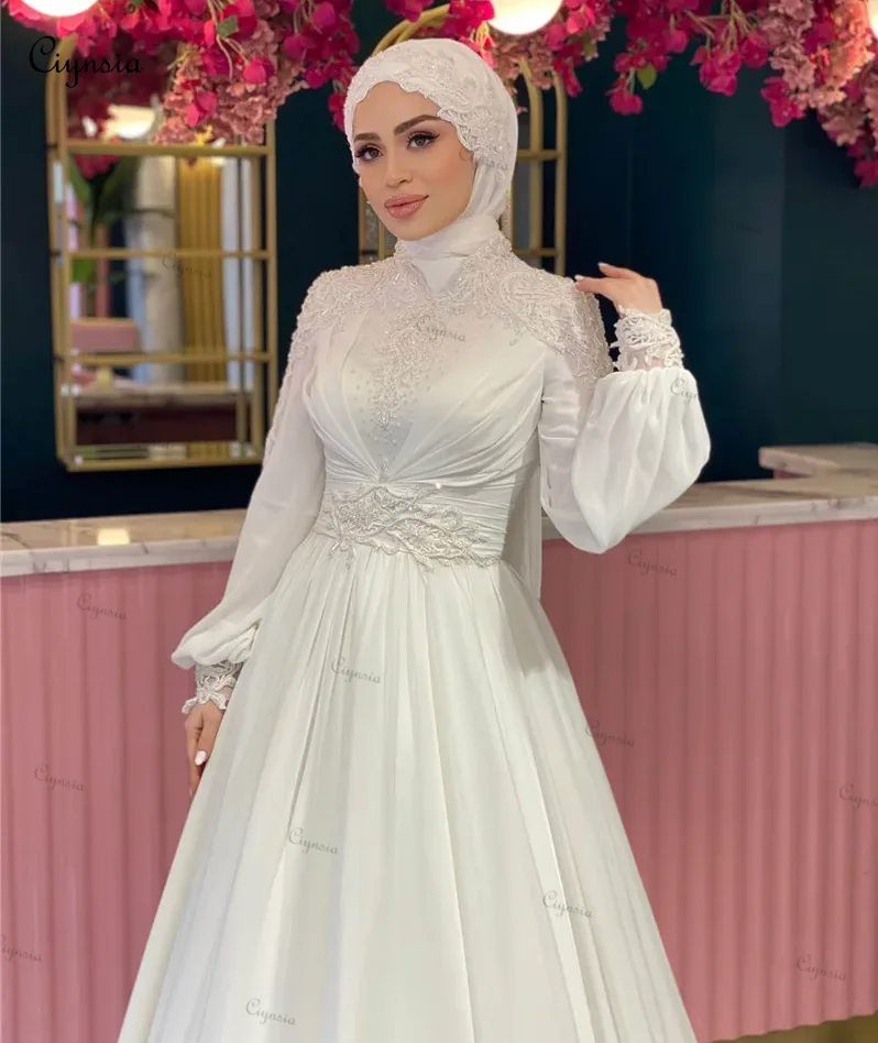 Ciynsia Arabskie Dubajskie Suknie Ślubne z Hidżabem w Kolorze Kości Słoniowej dla Kobiet Muzułmańskich z Wysokim Dekoltem, Suknie Ślubne z Długimi Rękawami, Koronkowe Szaty Ślubne 2025