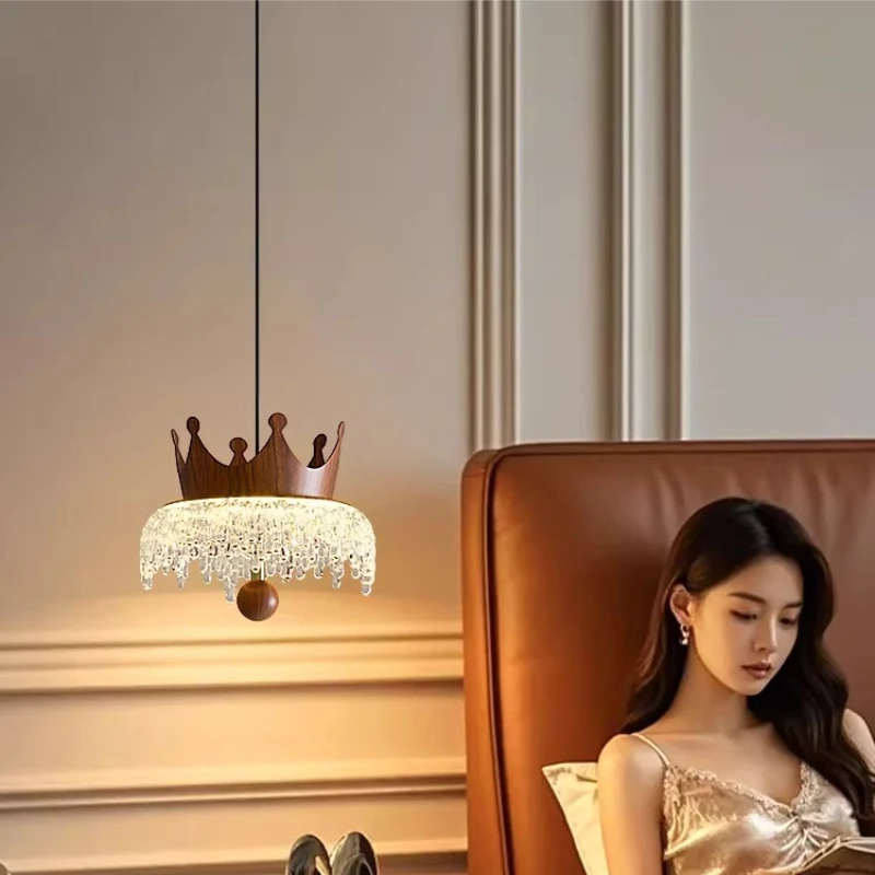 Moden Wood Grain Wrought Iron Crown LED Pendant Light Teardrop Shape Acrylic Hanging Lamp Bedroom Kitchen Personality Chandelier